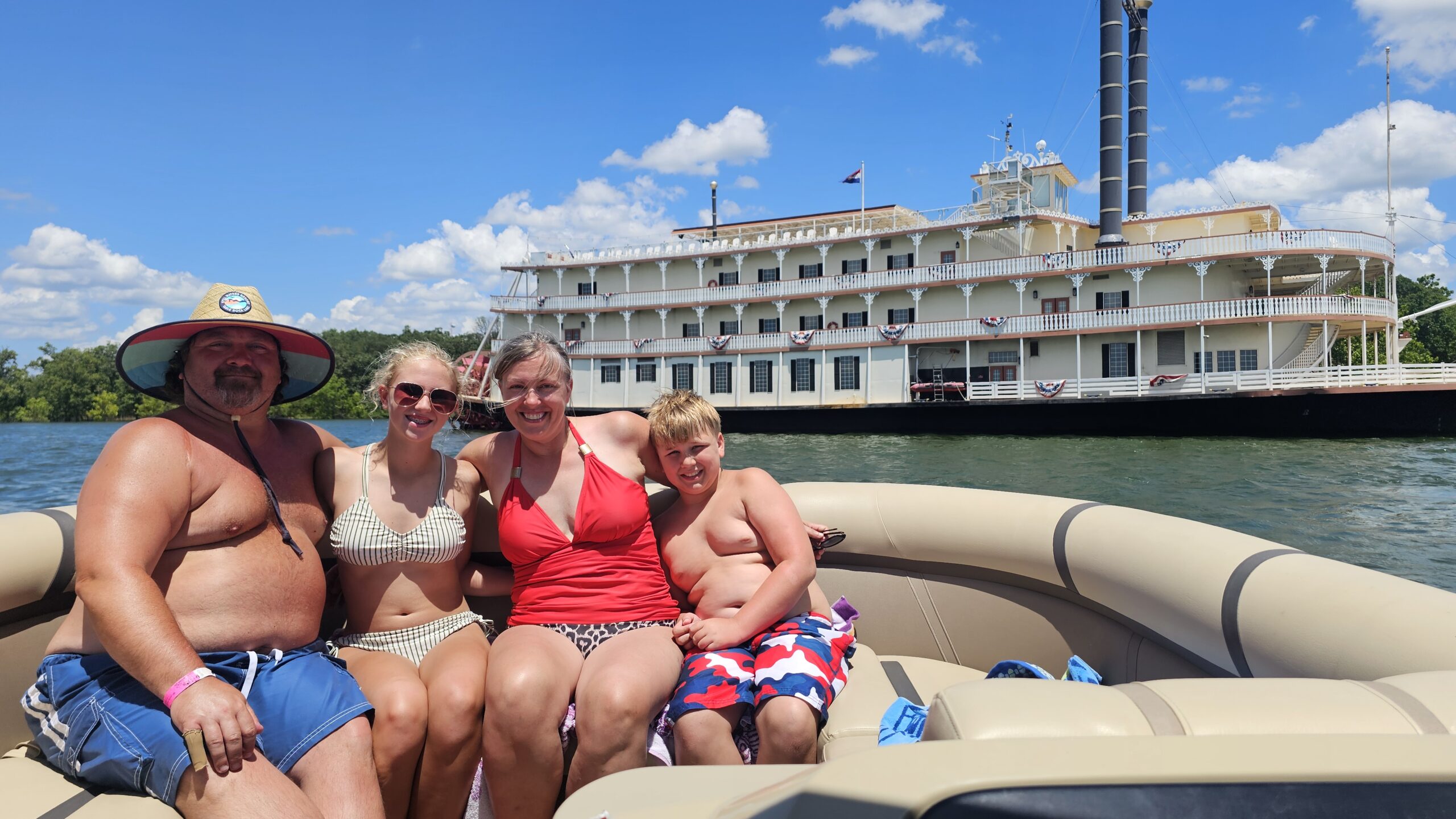 Swimming cove Table Rock Lake
